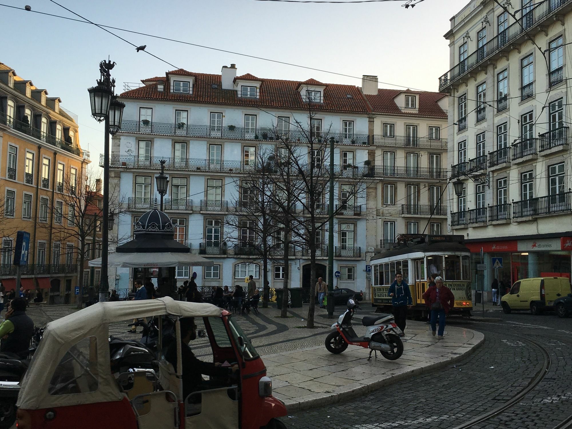 Lisbon Fragrances Apartment Exterior photo